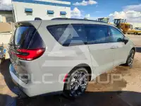 2023 Chrysler PACIFICA фото