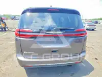 2023 Chrysler PACIFICA фото