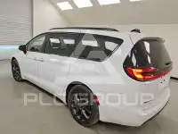 2023 Chrysler PACIFICA фото