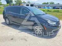 2023 Chrysler PACIFICA фото