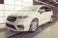 2023 Chrysler PACIFICA photo