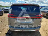 2023 Chrysler PACIFICA photo