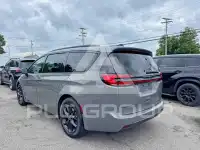 2023 Chrysler PACIFICA фото