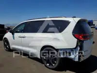 2023 Chrysler PACIFICA photo