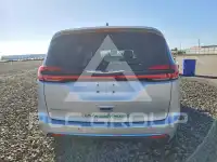 2023 Chrysler PACIFICA photo