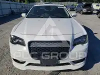2023 Chrysler 300 фото