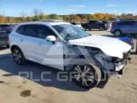 2023 Volvo XC60 фото