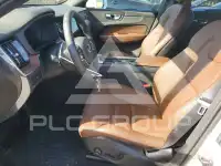 2023 Volvo XC60 фото