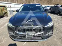 2023 Volvo XC60 фото