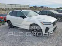 2023 Volvo XC60 photo