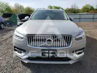 2023 Volvo XC90 фото