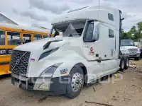 2023 Volvo VNL фото