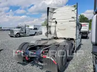 2023 Volvo VNL photo