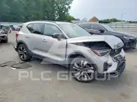 2023 Volvo XC40 фото