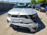 2023 Volvo XC40 photo