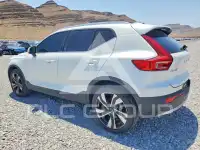 2023 Volvo XC40 фото