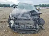 2023 Volvo XC40 фото