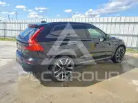 2023 Volvo XC60 photo