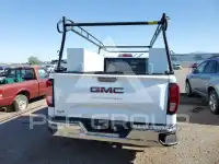 2023 GMC Sierra фото