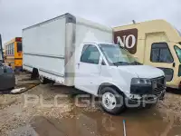 2023 GMC Savana фото