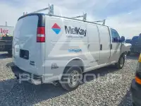 2023 GMC Savana фото