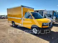 2023 GMC Savana фото