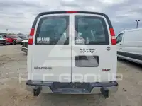 2023 GMC Savana фото