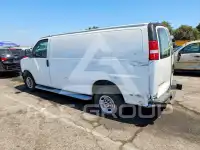 2023 GMC Savana фото