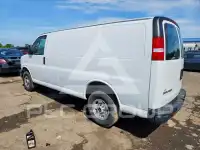 2023 GMC Savana фото