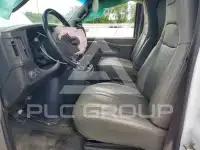 2023 GMC Savana фото