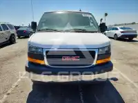 2023 GMC Savana фото