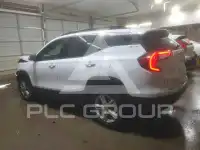 2023 GMC TERRAIN photo