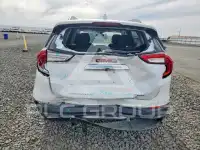 2023 GMC TERRAIN photo