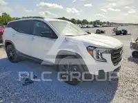 2023 GMC TERRAIN photo