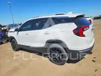 2023 GMC TERRAIN photo