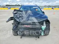 2023 GMC TERRAIN photo
