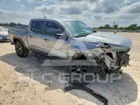 2023 GMC CANYON photo