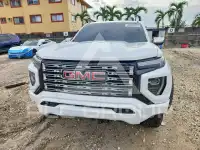 2023 GMC CANYON фото