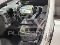 2023 GMC YUKON фото