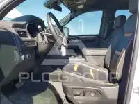 2023 GMC YUKON фото