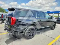 2023 GMC YUKON photo