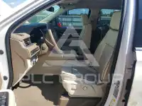 2023 GMC YUKON фото