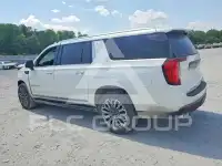 2023 GMC YUKON фото