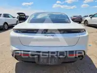 2023 Porsche Taycan фото