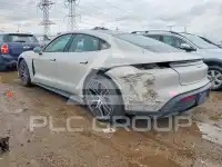 2023 Porsche Taycan photo