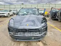 2023 Porsche MACAN photo