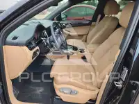 2023 Porsche MACAN photo