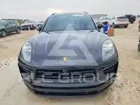 2023 Porsche MACAN photo