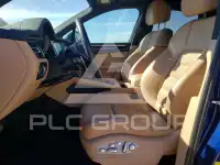 2023 Porsche MACAN photo
