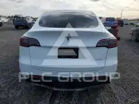 2023 Tesla Model Y фото
